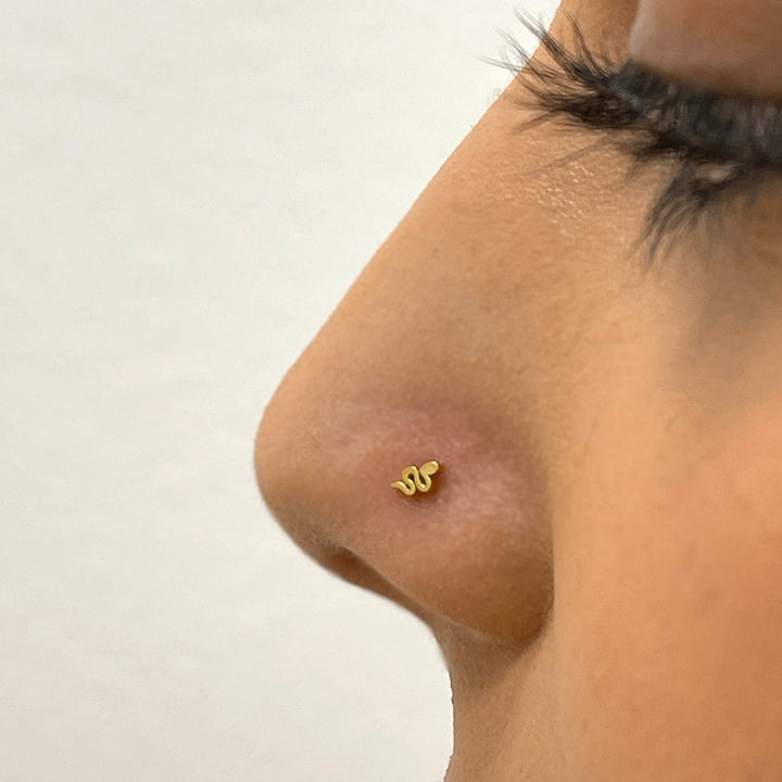 Tiny Snake Nose Stud | Surgical steel